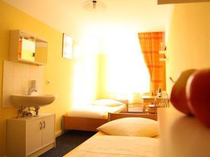 Hotel Pension Insor Берлин Экстерьер фото